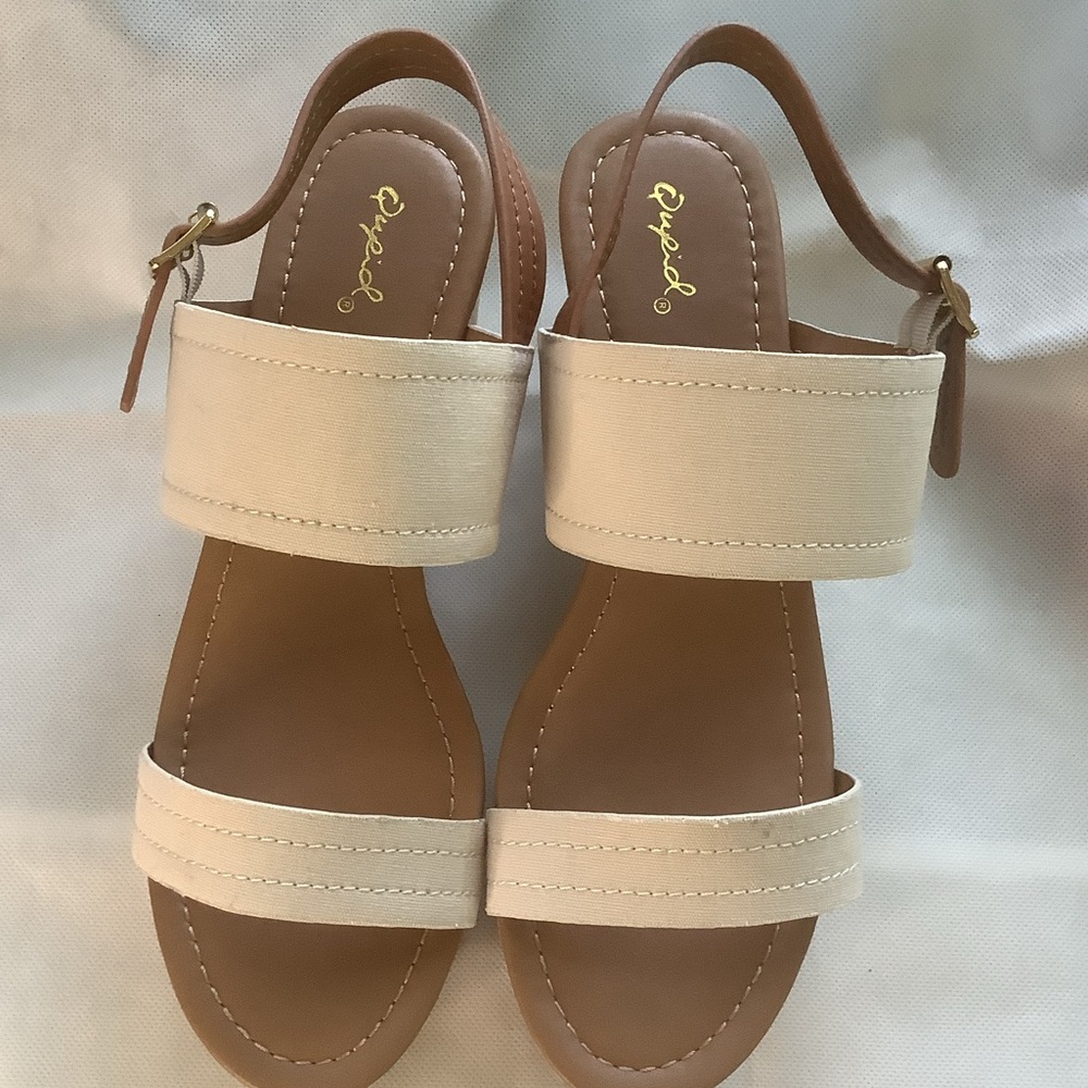Size 9 Qupid Sandals wedge platform canvas new - Picture 1 of 11